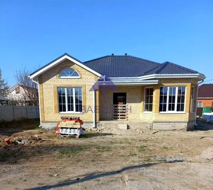 Дом в Ростовская область, Волгодонск Песчаная ул. (150 м) - Фото 0