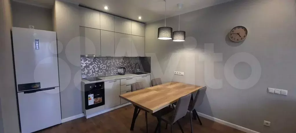 2-к. квартира, 60 м, 5/25 эт. - Фото 0