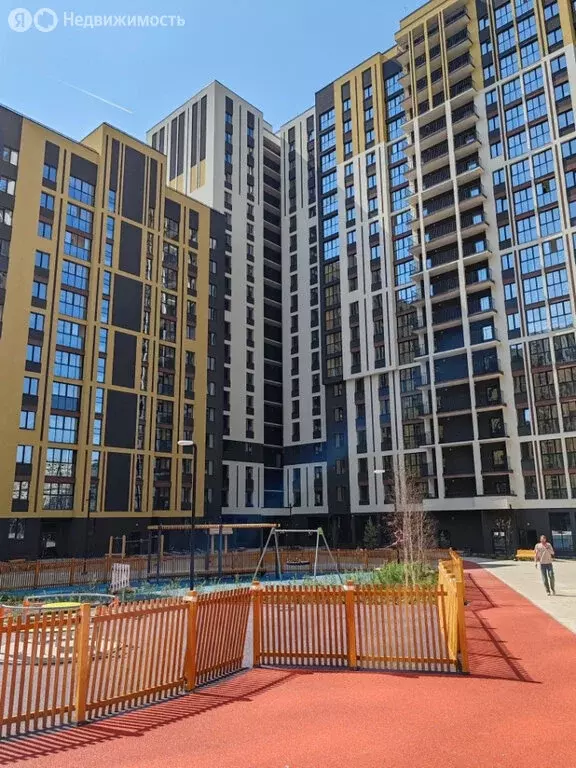 3-комнатная квартира: Екатеринбург, улица Учителей, 33/4 (105.1 м) - Фото 2