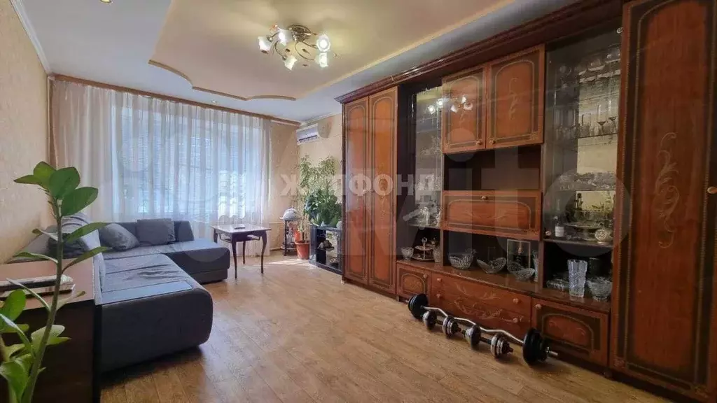 3-к. квартира, 71 м, 5/5 эт. - Фото 1