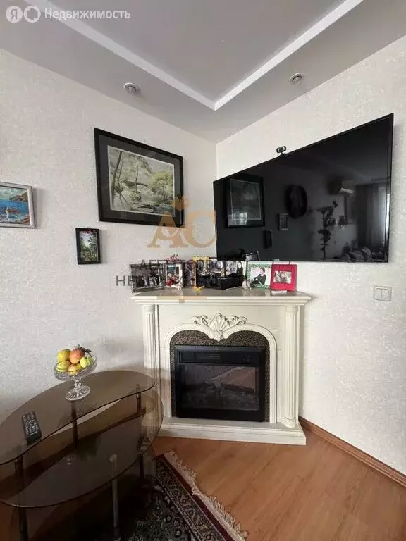 3-комнатная квартира: Приморский, улица Гагарина, 25 (75 м) - Фото 1