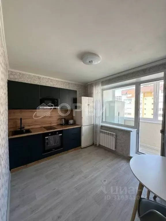 1-к кв. Тюменская область, Тюмень ул. 50 лет Октября, 80к1 (37.8 м) - Фото 0