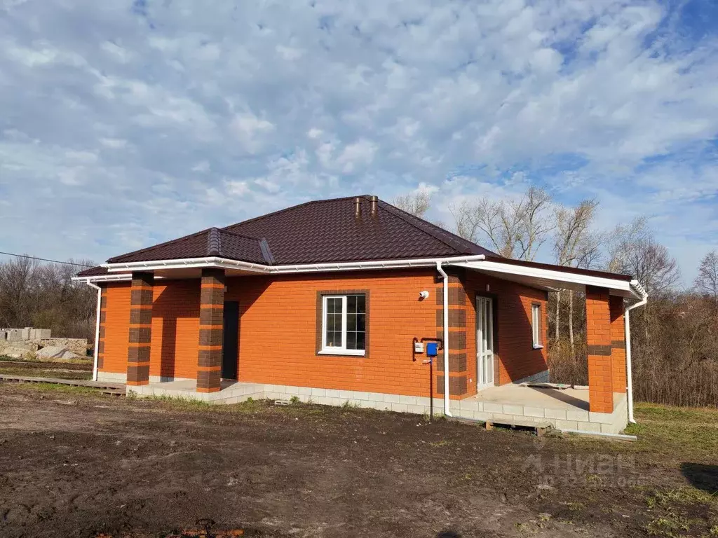 Дом в Белгородская область, Белгородский район, Пушкарское с/пос, с. ... - Фото 1