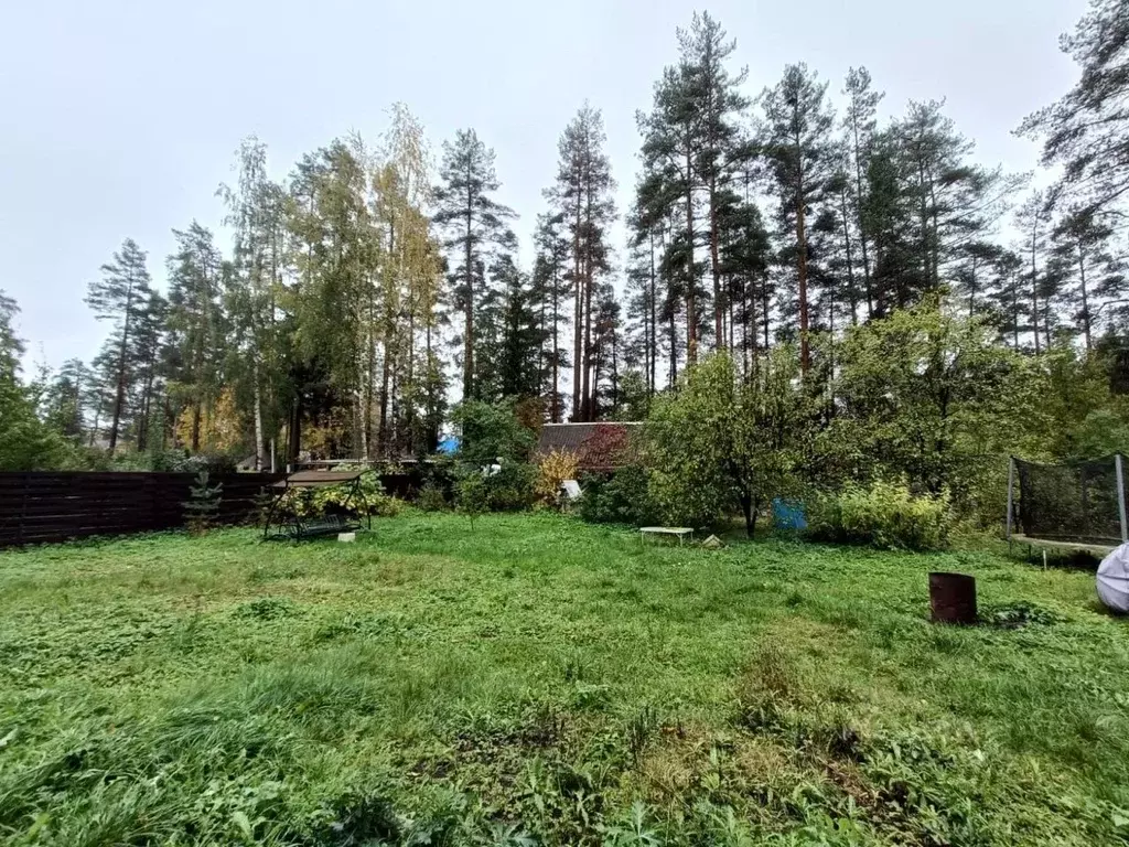 Участок в Ленинградская область, Гатчинский район, Вырица городской ... - Фото 0