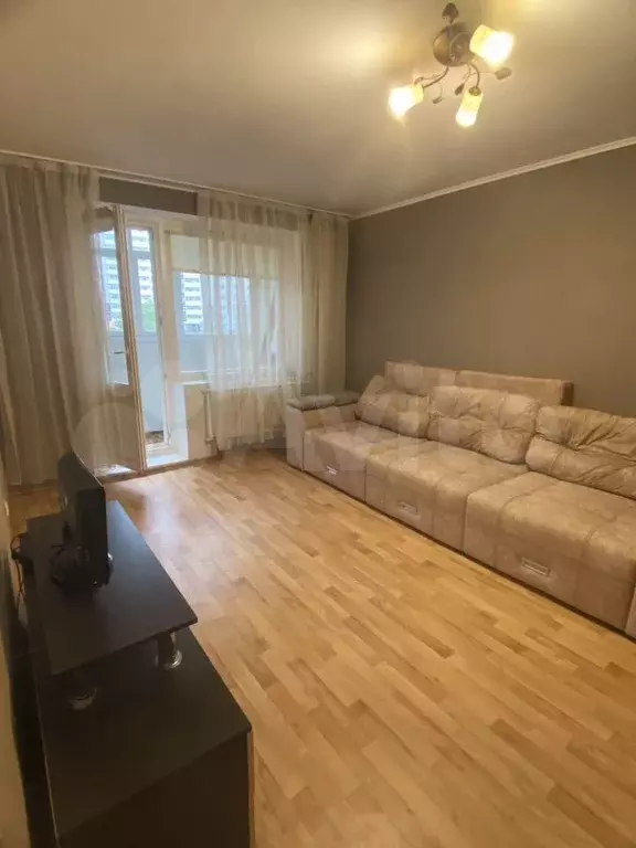 1-к. квартира, 40 м, 2/14 эт. - Фото 0