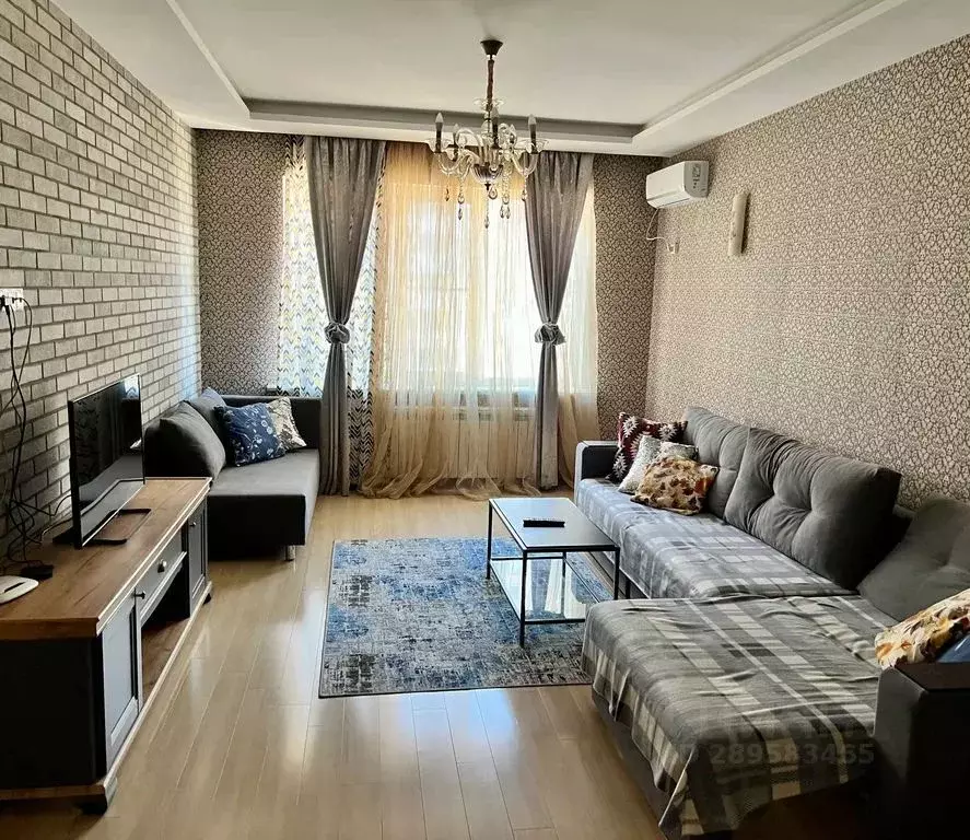 2-к кв. Дагестан, Каспийск ул. Молодежная, 4 (82.0 м) - Фото 0