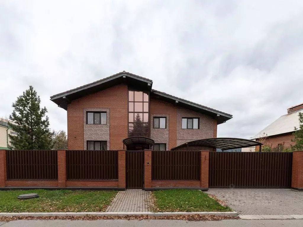 Коттедж в Свердловская область, Екатеринбург пос. Лиственный, ул. ... - Фото 1