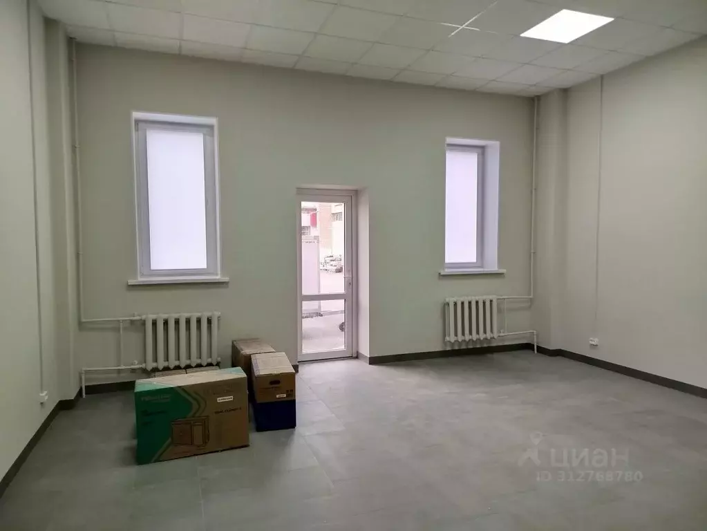 Помещение свободного назначения в Саратовская область, Саратов ул. ... - Фото 0