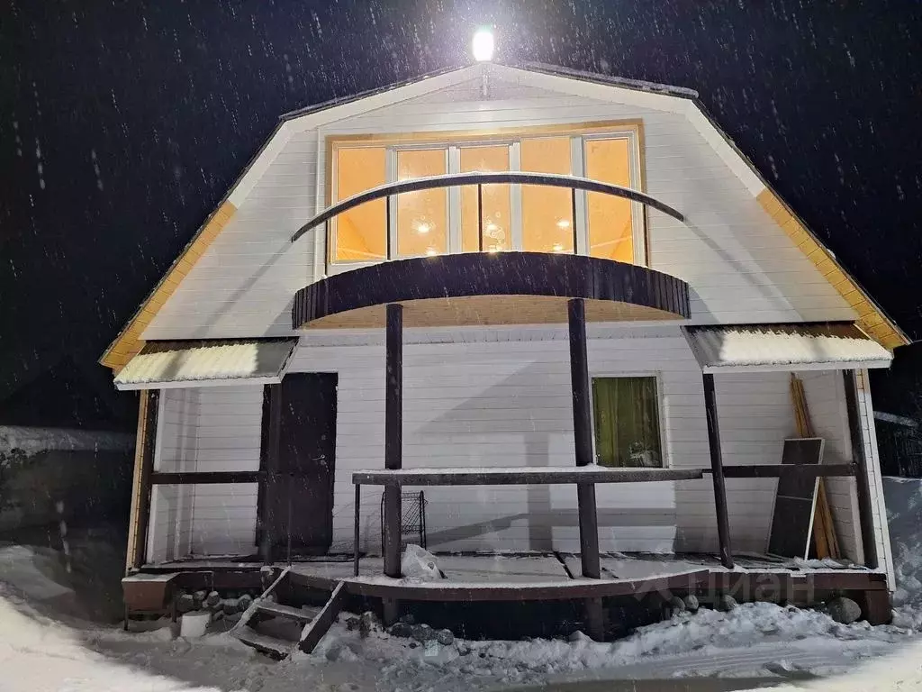 Дом в Мурманская область, Кольский муниципальный округ, с. Ура-Губа ... - Фото 1
