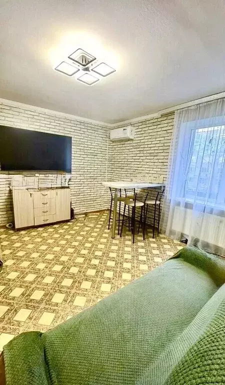 1-к кв. Крым, Симферополь ул. Русская, 103А (34.7 м) - Фото 1