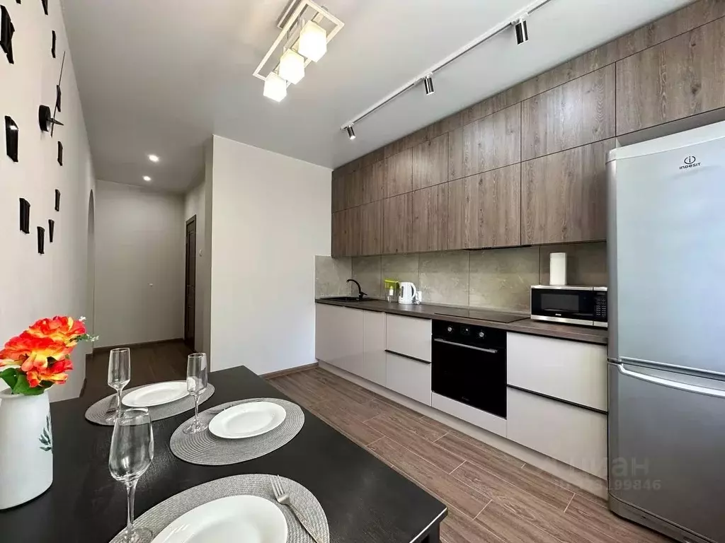 2-к кв. Самарская область, Тольятти Приморский бул., 61 (45.0 м) - Фото 1