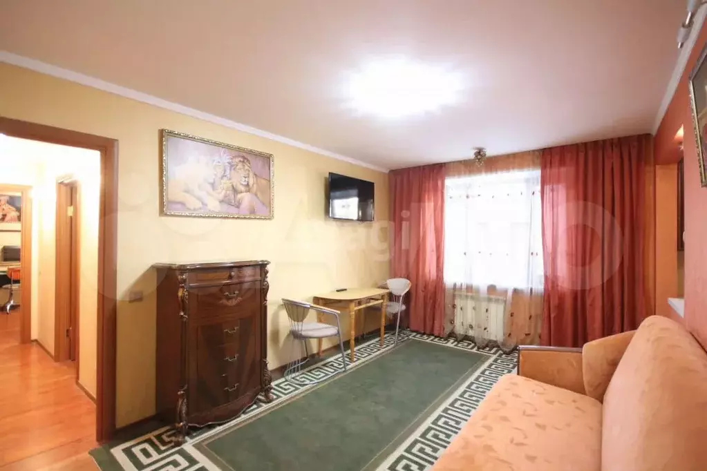 3-к. квартира, 60 м, 2/9 эт. - Фото 0