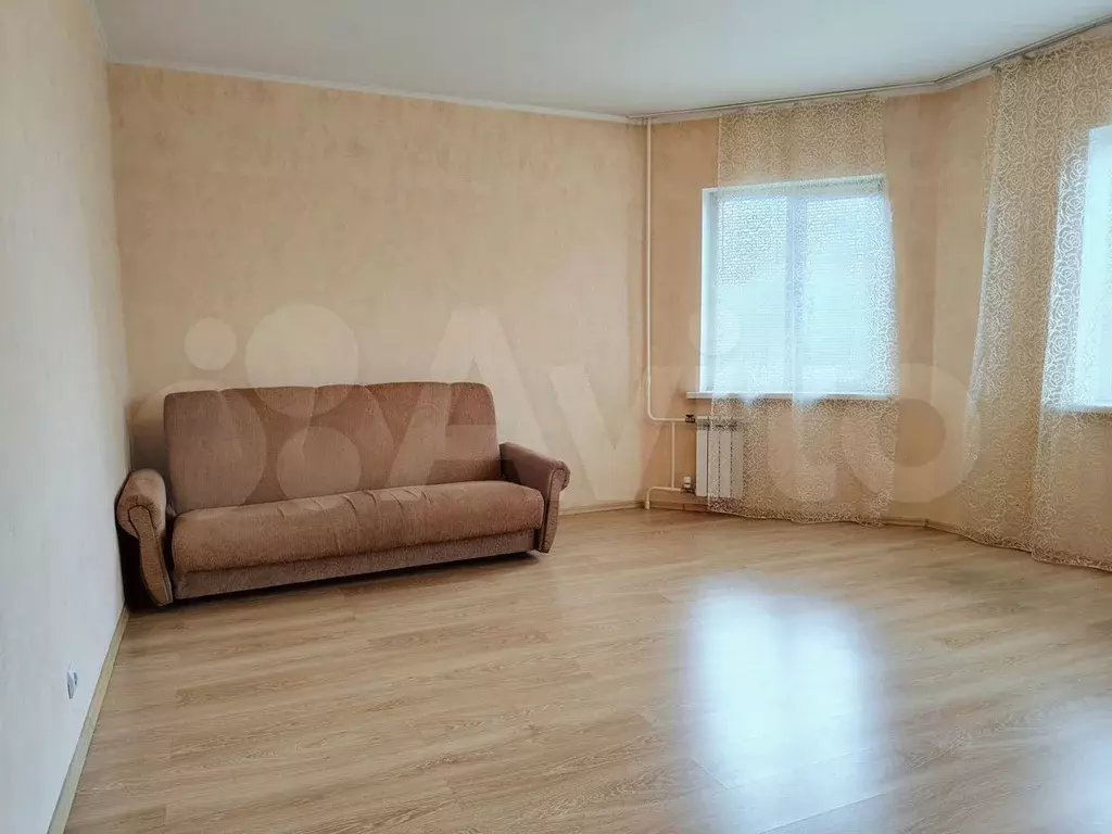 2-к. квартира, 70 м, 4/9 эт. - Фото 1
