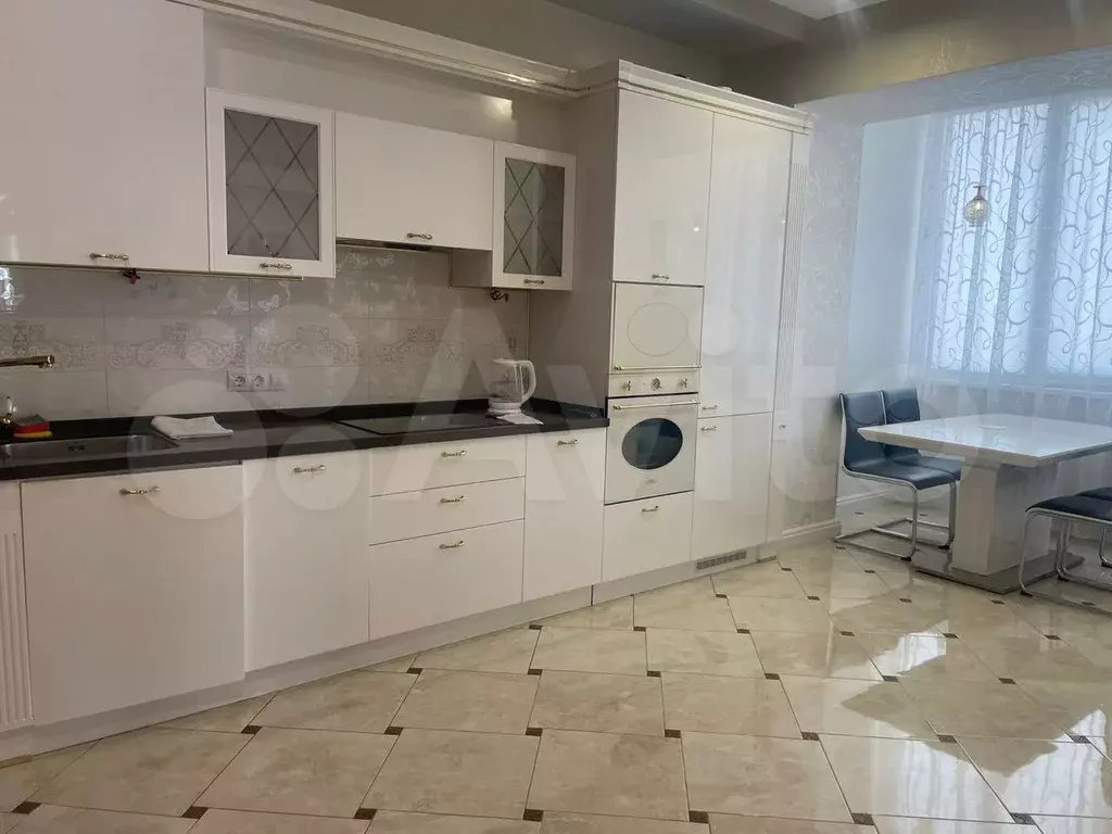 3-к. квартира, 110 м, 10/24 эт. - Фото 0
