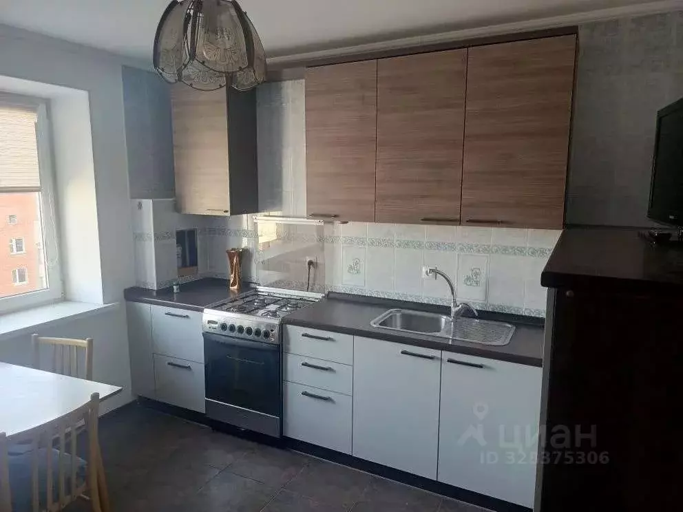 2-к кв. Белгородская область, Белгород просп. Славы, 18 (61.2 м) - Фото 1