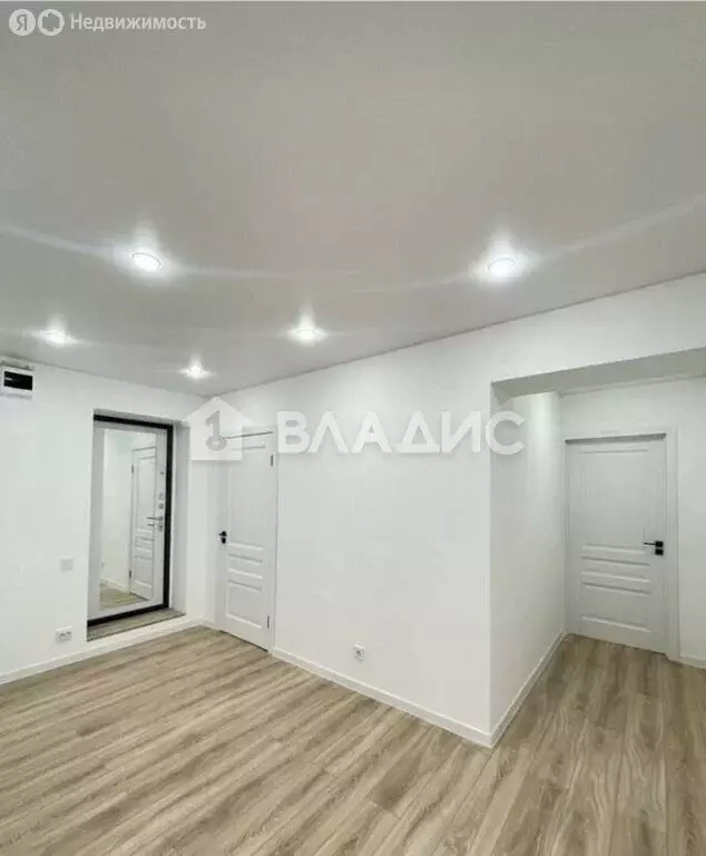 3-комнатная квартира: Улан-Удэ, улица Шумяцкого, 16А (66.7 м) - Фото 2