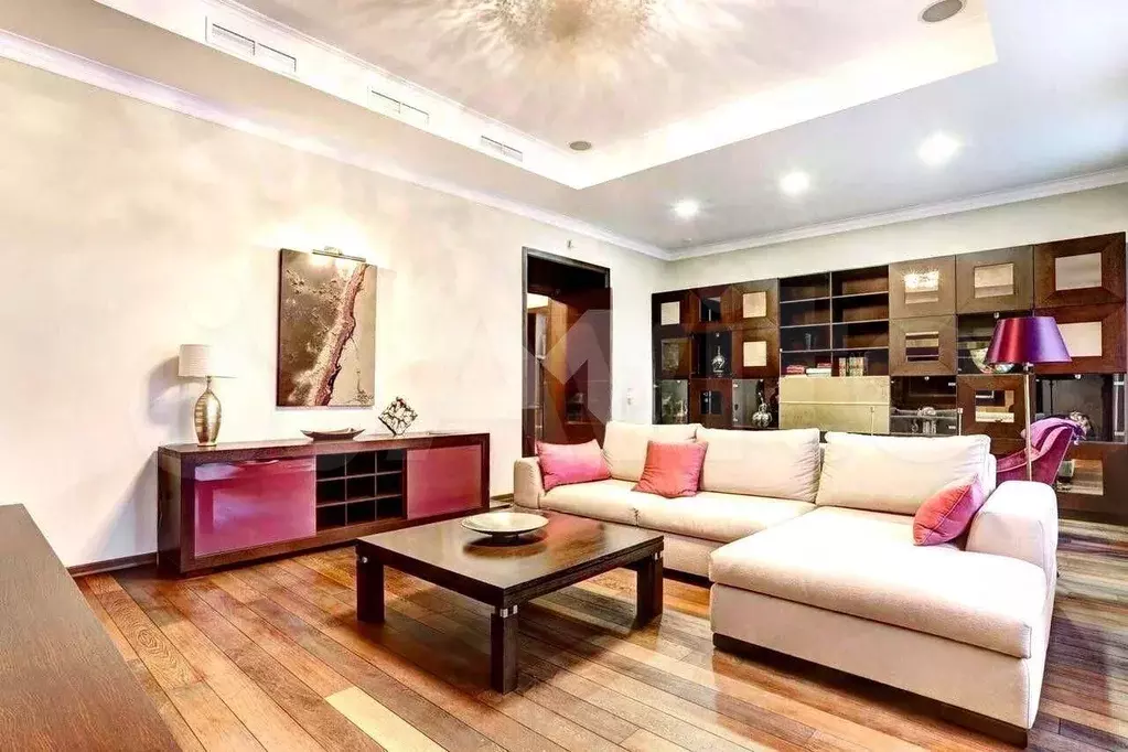 3-к. квартира, 170 м, 4/6 эт. - Фото 1