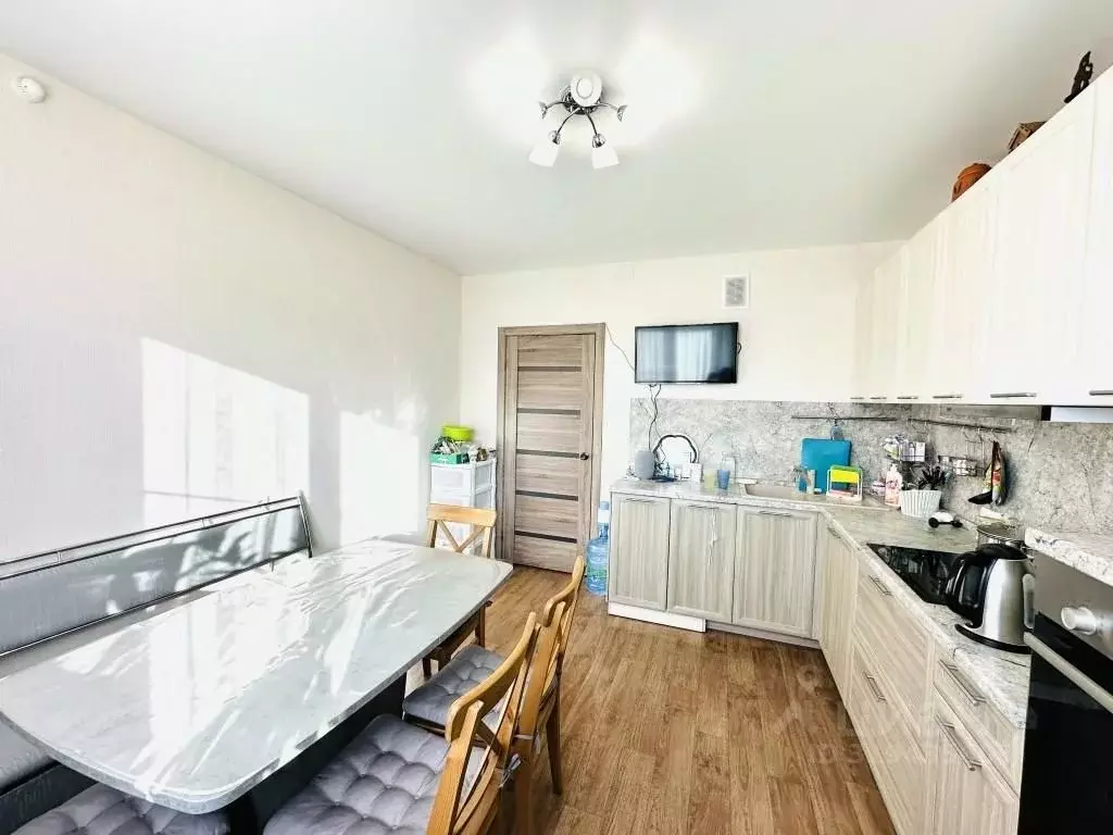 3-к кв. Нижегородская область, Нижний Новгород Мончегорский мкр, ул. ... - Фото 1