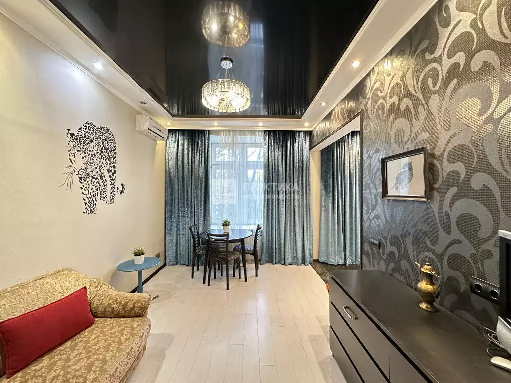 Продается 2-комнатная квартира - Фото 1