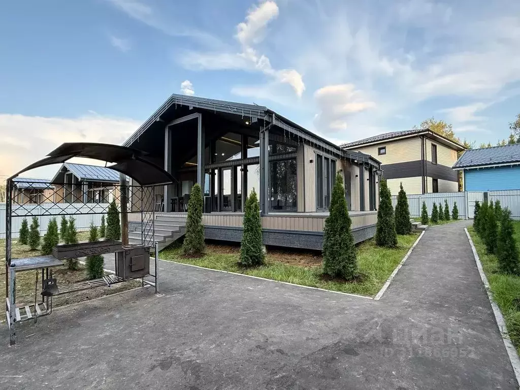 Дом в Московская область, Домодедово городской округ, д. Ильинское, ... - Фото 1