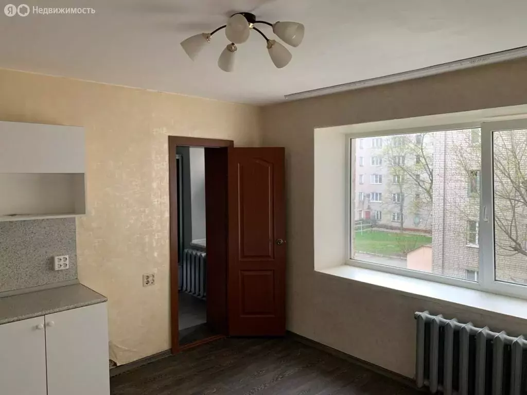 9-комнатная квартира: Череповец, Остинская улица, 54Б (150 м) - Фото 0