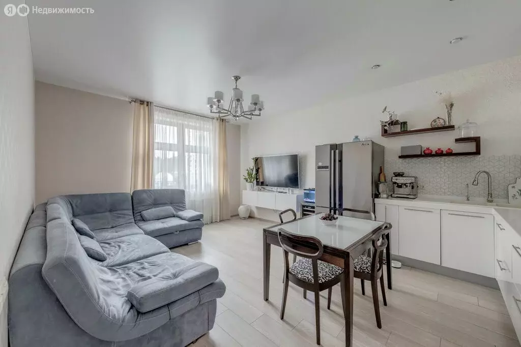 4-комнатная квартира: Москва, улица Серпуховский Вал, 21к4 (93 м) - Фото 1