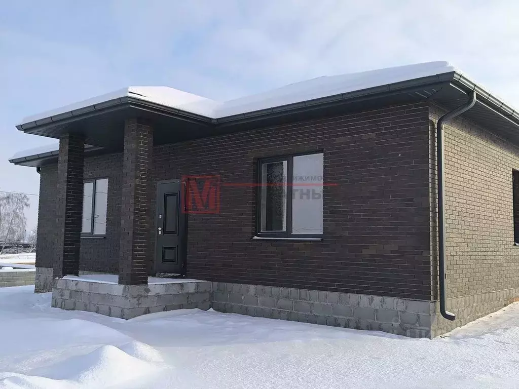 Коттедж в Белгородская область, Старооскольский городской округ, с. ... - Фото 1