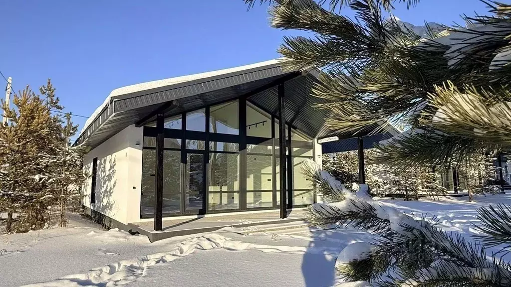 Дом в Свердловская область, Белоярский муниципальный округ, пос. ... - Фото 1