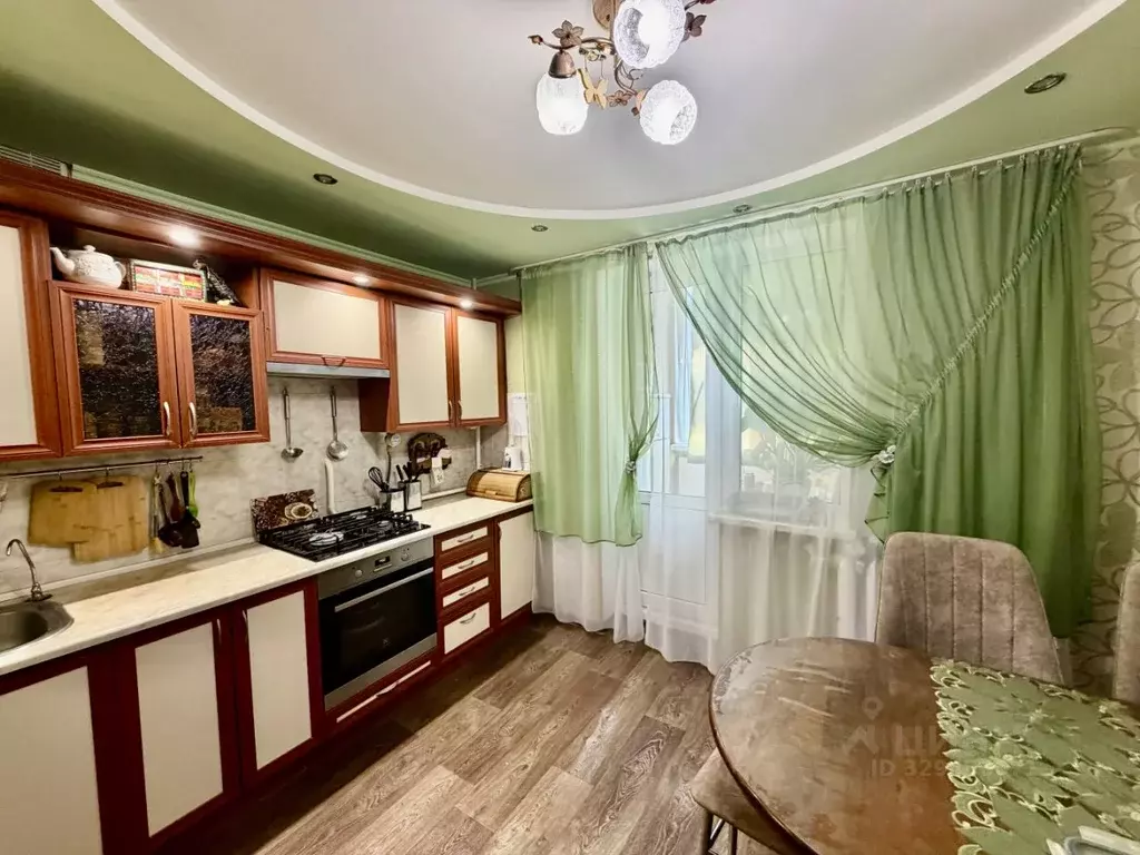 3-к кв. Севастополь ул. Генерала Лебедя, 37 (67.1 м) - Фото 1