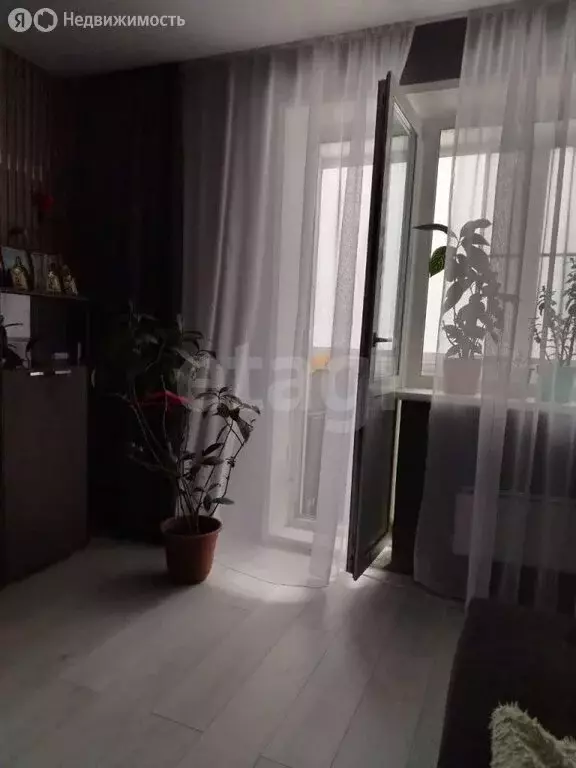 3-комнатная квартира: Томск, улица 79-й Гвардейской Дивизии, 27 (68 м) - Фото 1