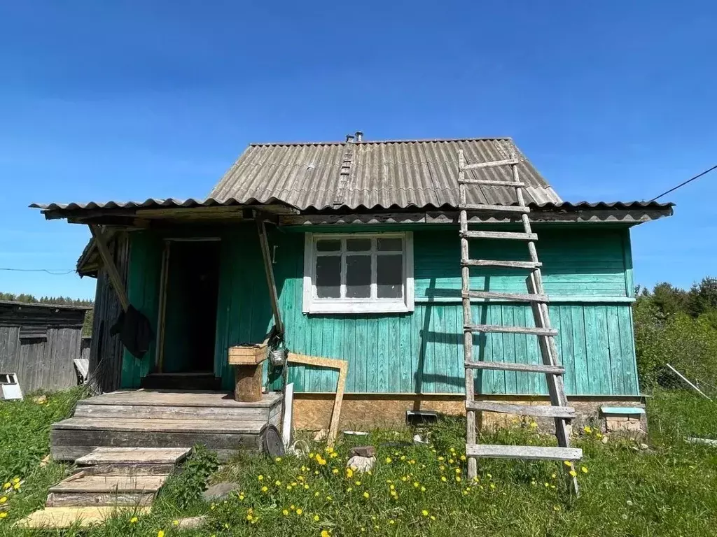 дом в новгородская область, валдайский район, короцкое с/пос, д. бор . - Фото 1