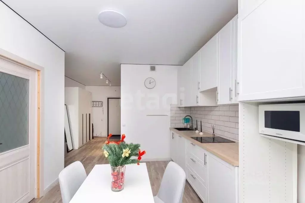 1-к кв. Тюменская область, Тюмень ул. Мельникайте, 2к18 (40.0 м) - Фото 1