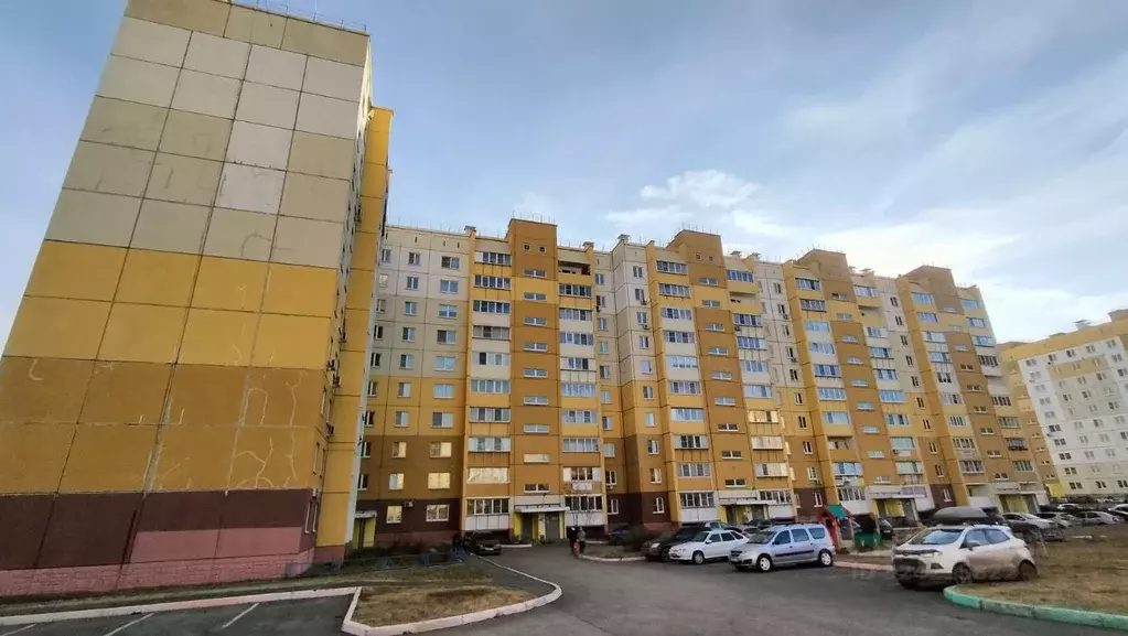 2-к кв. Челябинская область, Копейск ул. Короленко, 4А (65.4 м) - Фото 0