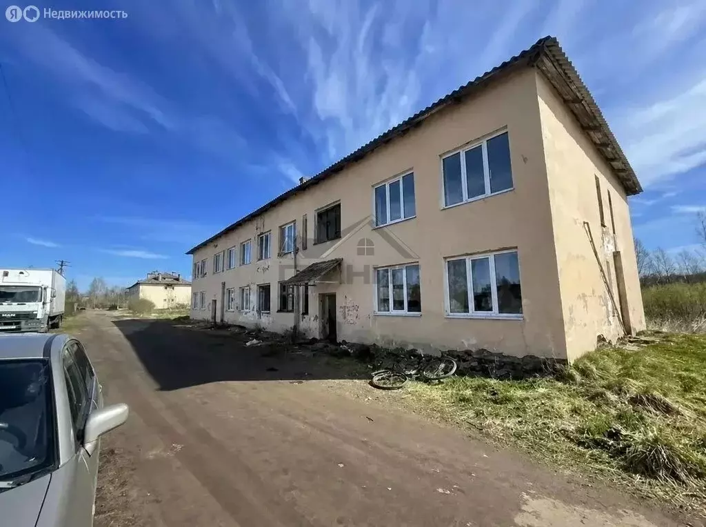 3-комнатная квартира: деревня Бурга, 6 (56.5 м) - Фото 1