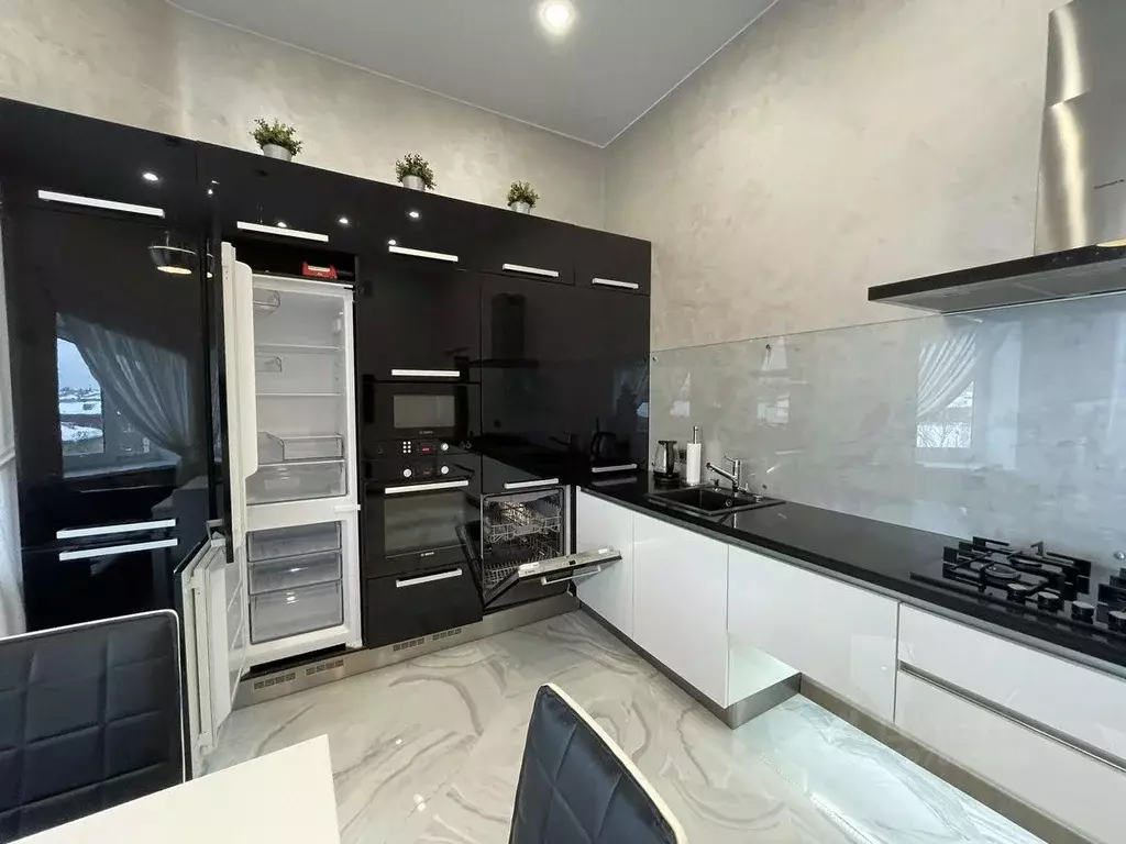 2-к кв. Ивановская область, Иваново ул. 8 Марта, 14 (90.0 м) - Фото 2