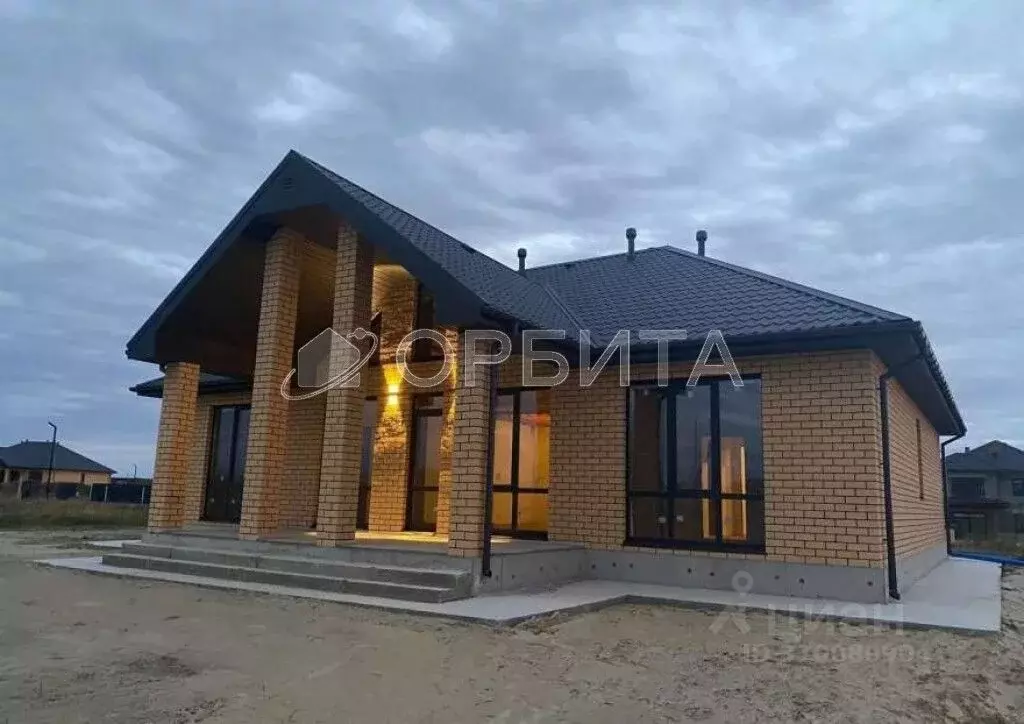 Дом в Тюменская область, Тюменский район, с. Кулаково  (170 м) - Фото 1