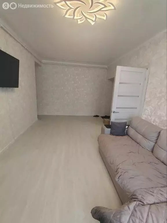 3-комнатная квартира: Курган, Пролетарская улица, 59 (74.2 м) - Фото 1