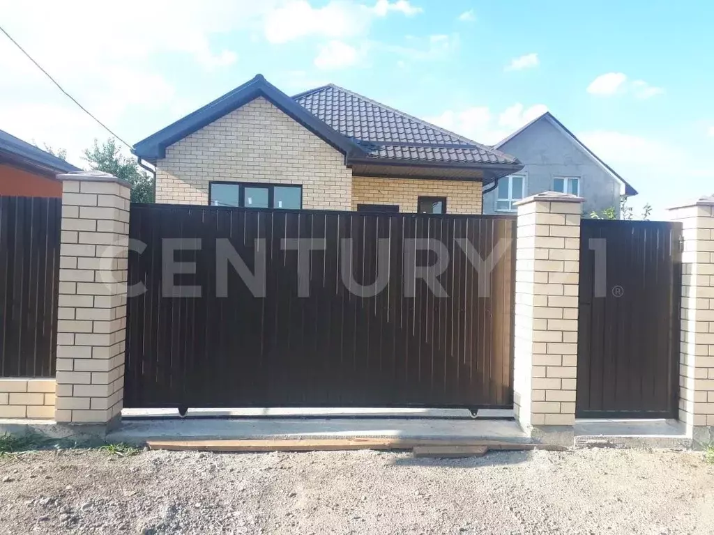 Дом в Адыгея, Тахтамукайский район, Яблоновский пгт проезд 1-й ... - Фото 1