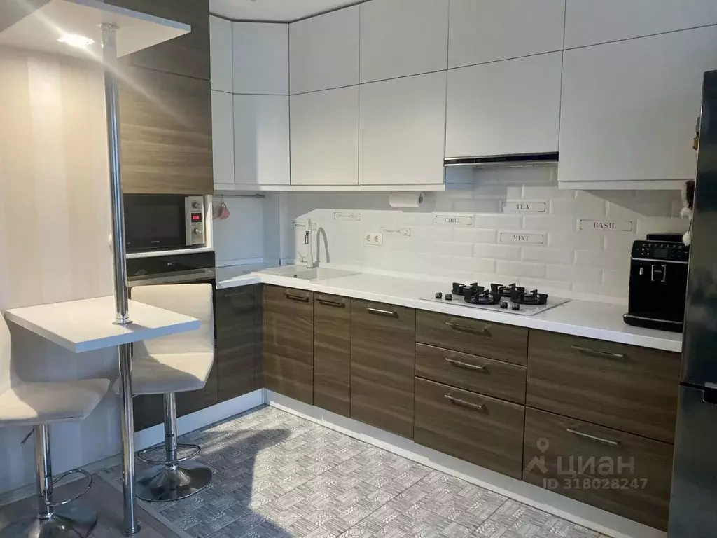 3-к кв. Ханты-Мансийский АО, Урай 1Г мкр, 10Г (93.07 м) - Фото 0
