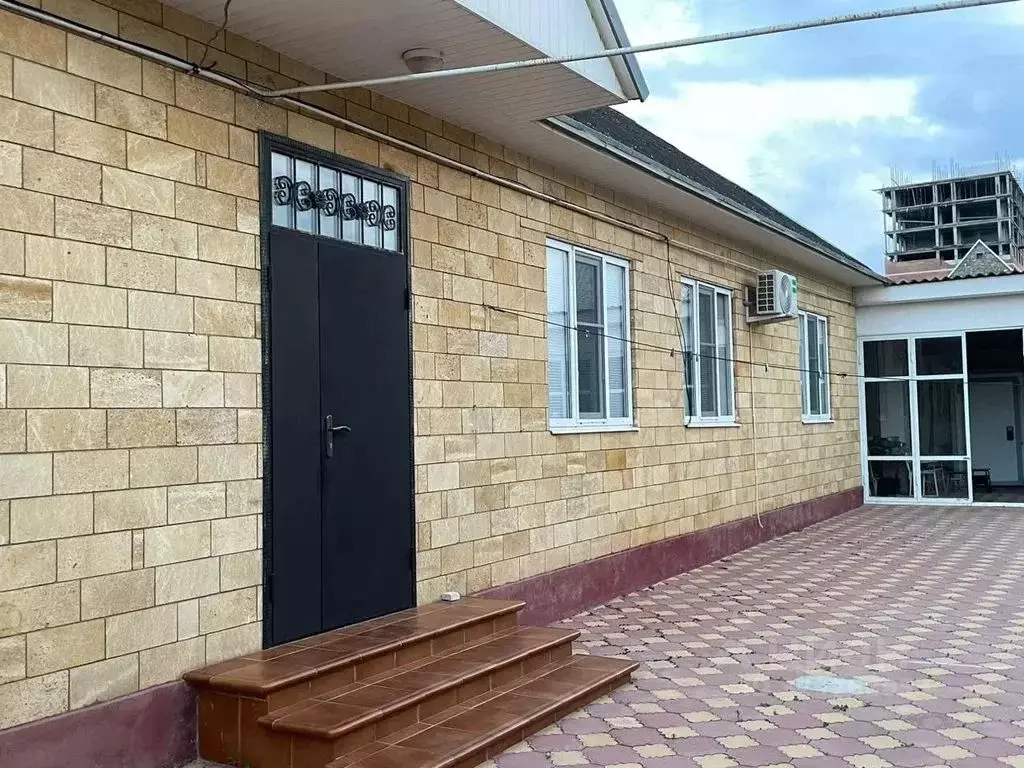 Дом в Дагестан, Избербаш ул. Нурадилова, 1-2А (70 м) - Фото 1