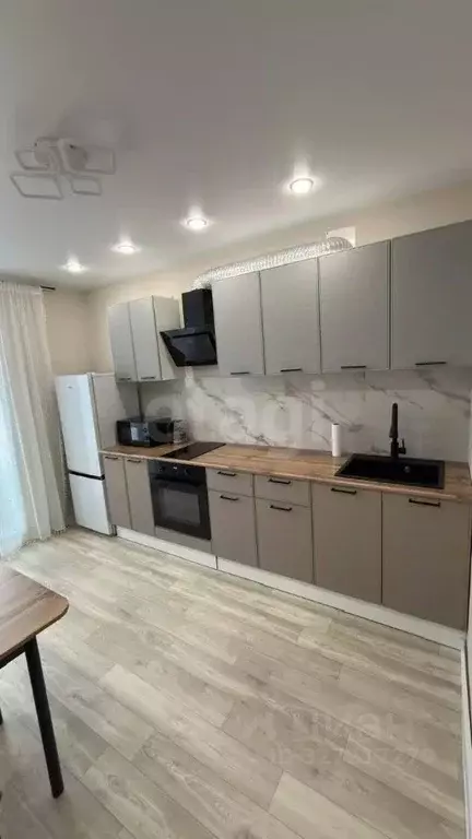 1-к кв. Саратовская область, Энгельс ул. Колотилова, 100 (40.0 м) - Фото 1