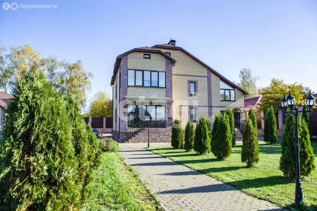 Дом в село Ковардицы, улица Дзержинского (600 м) - Фото 1
