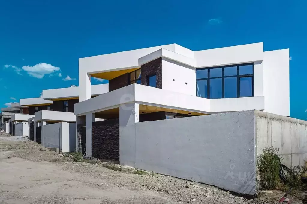 Дом в Краснодарский край, Геленджик Персиковый сад мкр,  (270 м) - Фото 1