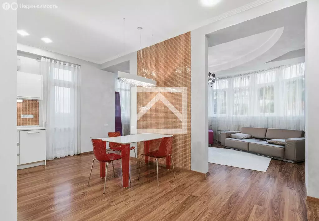 3-комнатная квартира: Ялта, улица Щорса, 20 (106 м) - Фото 2