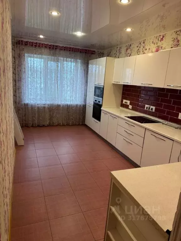 2-к кв. Тульская область, Тула ул. Кирова, 17 (79.3 м) - Фото 1