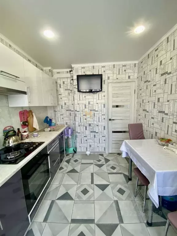 3-к кв. Белгородская область, Белгород 10-й мкр, ул. 60 лет Октября, 5 ... - Фото 2