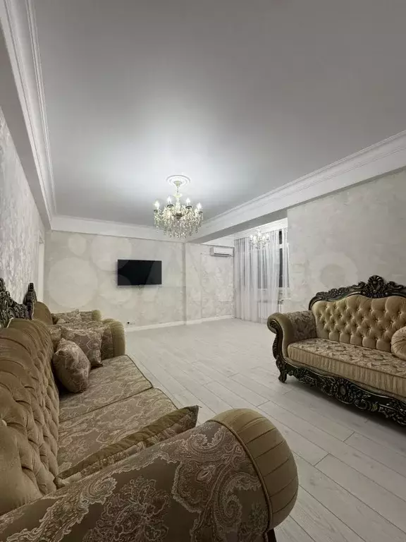 3-к. квартира, 120 м, 13/15 эт. - Фото 1