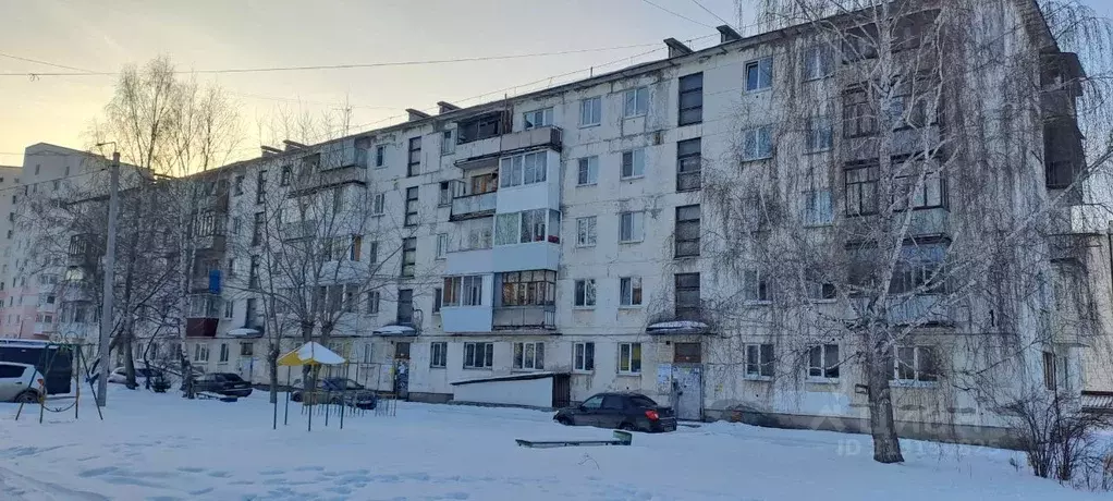 3-к кв. Свердловская область, Среднеуральск Уральская ул., 1А (58.9 м) - Фото 1