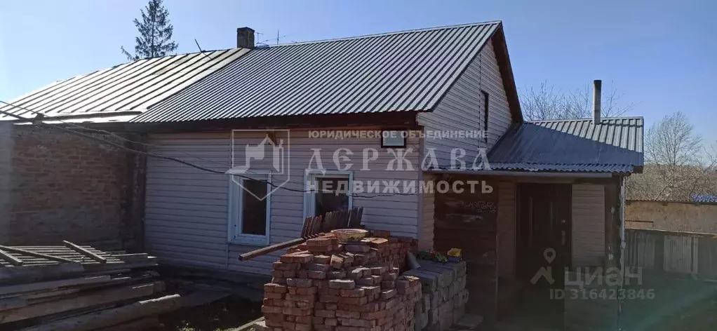 Дом в Кемеровская область, Кемерово ул. 4-я Камышинская, 80 (50 м) - Фото 0