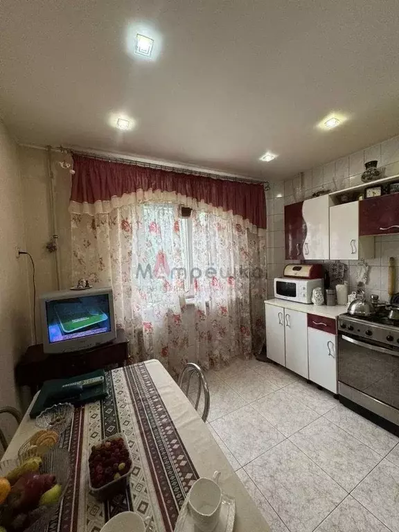 3-к кв. Белгородская область, Белгород ул. Конева, 3 (71.1 м) - Фото 2